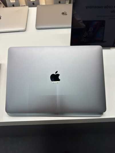 MacBook Air 13'' 2020, М1 8 / 256GB (A2337) АКБ 99% - купить в