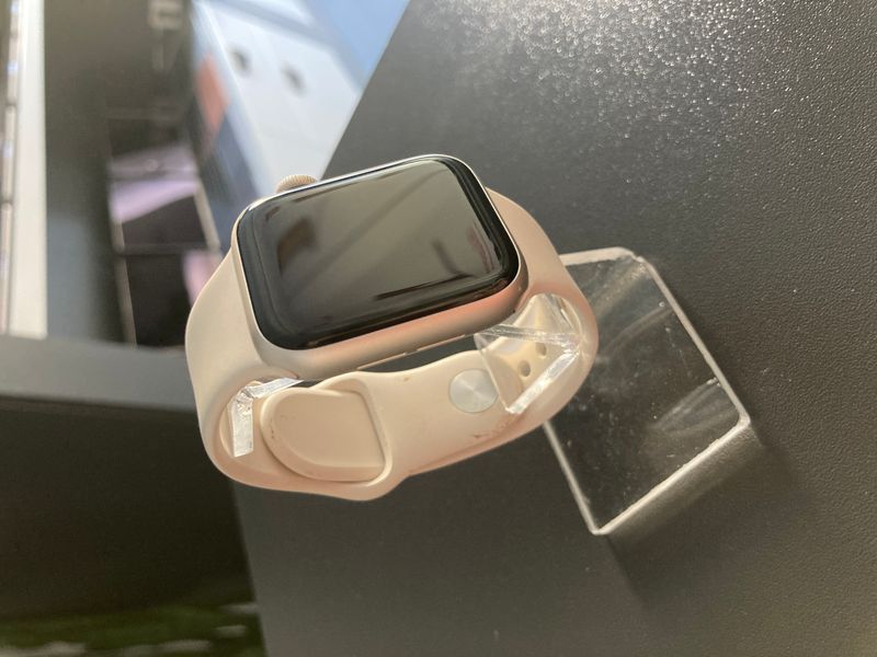 Apple Watch SE (2 Gen.),40mm&rsquo;&rsquo;, 2022, GPS, "Starlight Case" АКБ 90-100% 2000000095158 фото