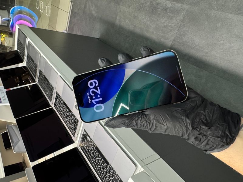 iPhone 15 Pro, 2023, 256GB, Natural Titanium, АКБ 100% E-Sim ОЧ 2000000105680 фото