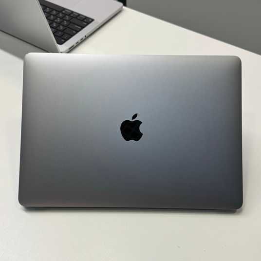MacBook Pro 13'' 2020, M1 8 / 512GB (А2338) АКБ 79% - купити в