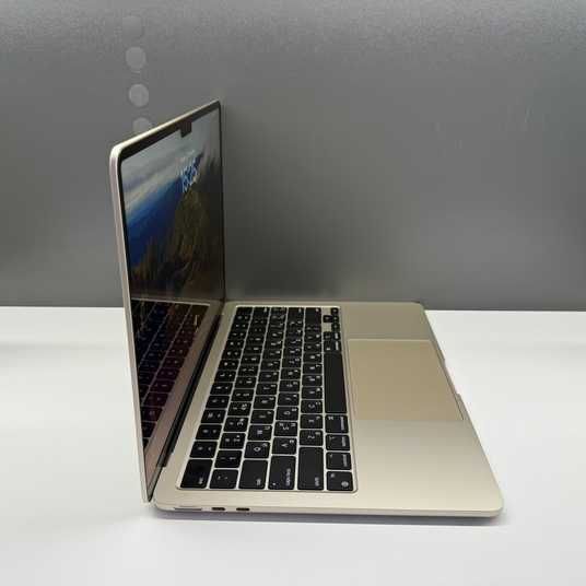 MacBook Air 13'' 2024, М3 8 / 256GB (A3113) АКБ 100% 