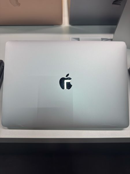 MacBook Air 13&rsquo;&rsquo; 2019, i5 8 / 128GB (A1932) АКБ 80% 2000000110295 фото