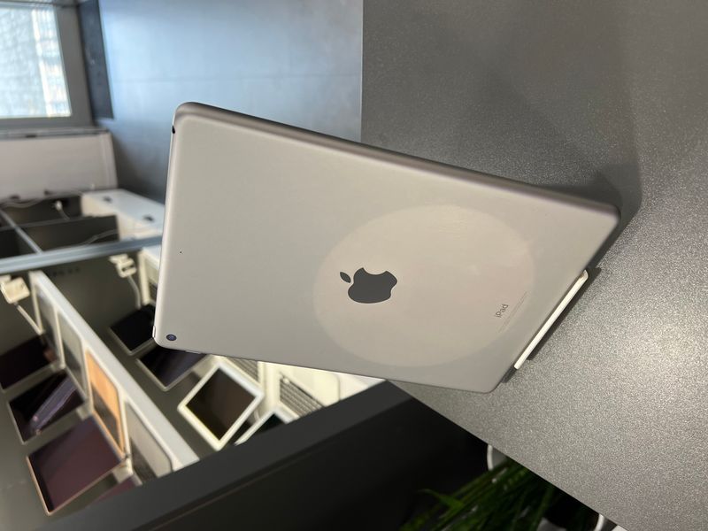 iPad 6Gen 9.7&rsquo;&rsquo;, 2018, 32GB, WI-FI, (A1954), АКБ 93% "Space Gray" 2000000103747 фото