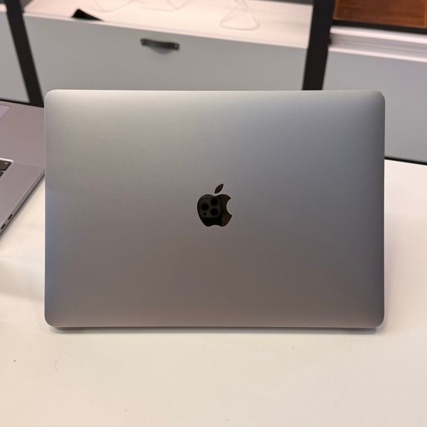 MacBook Air 13&rsquo;&rsquo; 2018, i5 8 / 128GB (A1932) АКБ 87% 2000000103242 фото