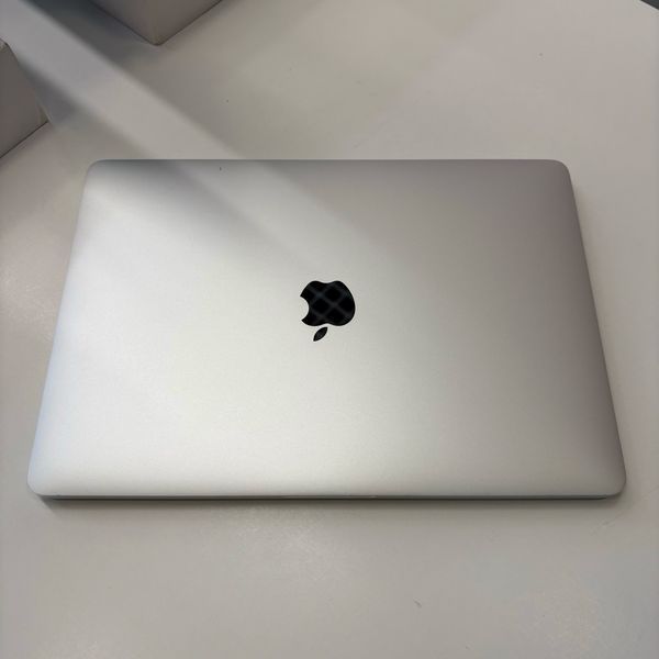 MacBook Pro 13&rsquo;&rsquo; 2017, i5 8 / 256GB (A1706), АКБ 89% 2000000112169 фото