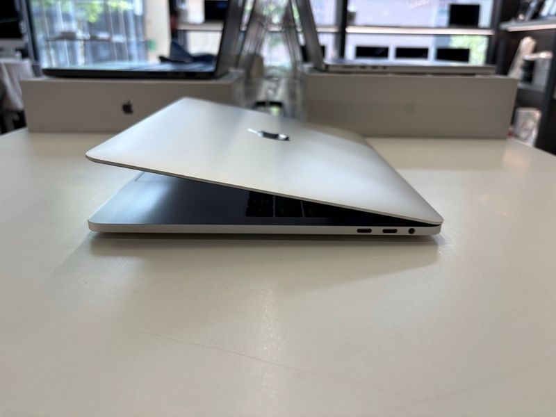 MacBook Pro 13&rsquo;&rsquo; 2017, i5 8 / 256GB (A1706), АКБ 89% 2000000112169 фото