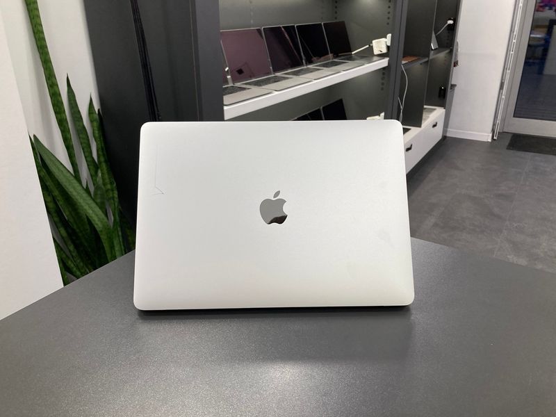 MacBook Pro 13&rsquo;&rsquo; 2022, M2 8 / 256GВ (А2338) АКБ 96% 2000000099675 фото