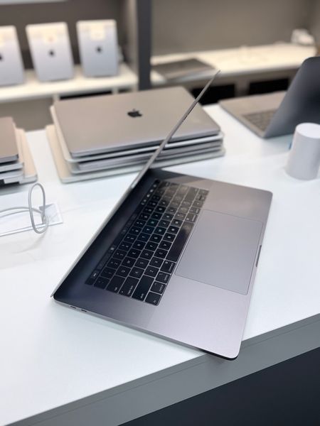 MacBook Pro 15&rsquo;&rsquo; 2018, i7 16 / 256GB + 4GB (A1990), АКБ 100% 2000000117522 фото