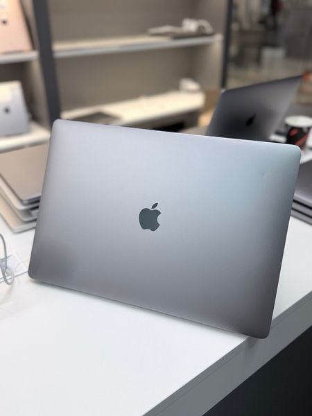 MacBook Pro 15&rsquo;&rsquo; 2018, i7 16 / 256GB + 4GB (A1990), АКБ 100% 2000000117522 фото