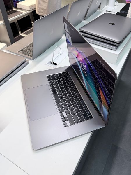 MacBook Pro 16&rsquo;&rsquo; 2019, i7 16 / 512GB + 4GB (A2141), АКБ 93% 2000000119847 фото