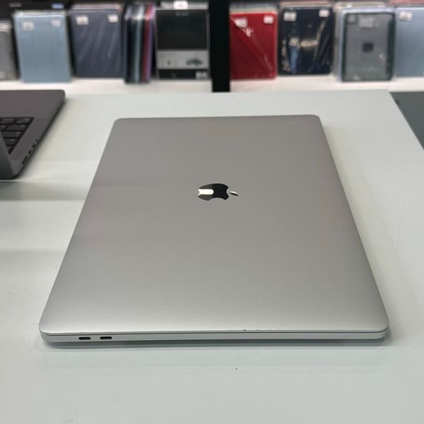 MacBook Pro 16&rsquo;&rsquo; 2019, i7 16 / 512GB + 4GB (A2141), АКБ 84% 2000000111032 фото