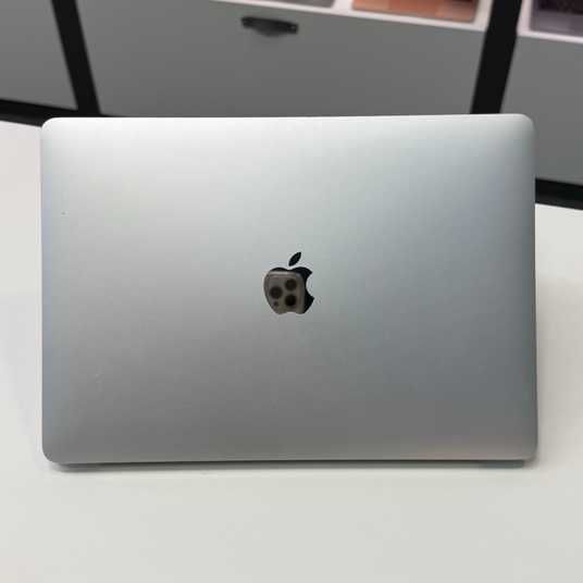 MacBook Pro 13'' 2020, i5 16 / 256GB (А2289) АКБ 86% - купити в