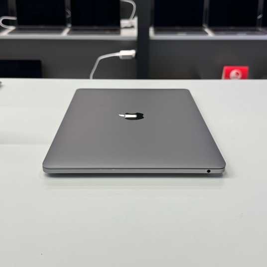 MacBook Pro 13'' 2020, M1 8 / 512GB (А2338) АКБ 81% - купити в