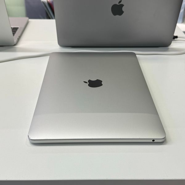 MacBook Pro 13&rsquo;&rsquo; 2019, i5 8 / 256GB (A2159), АКБ 100% 2000000113999 фото