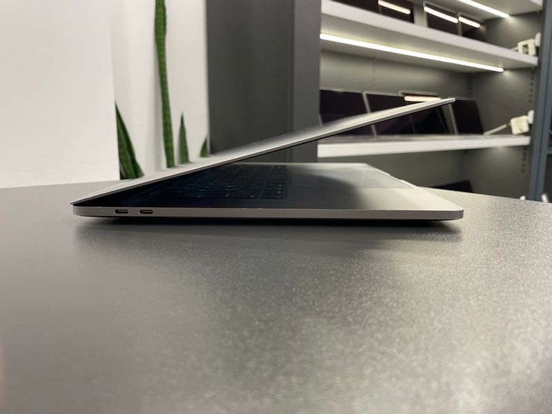 MacBook Pro 15&rsquo;&rsquo; 2018, i9 32 / 1ТB + 4GB (A1990), АКБ 100% 2000000105208 фото