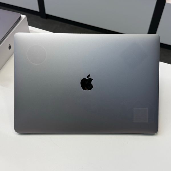 MacBook Pro 15&rsquo;&rsquo; 2018, i7 16 / 256GB + 4GB (A1990), АКБ 100% 2000000100081 фото
