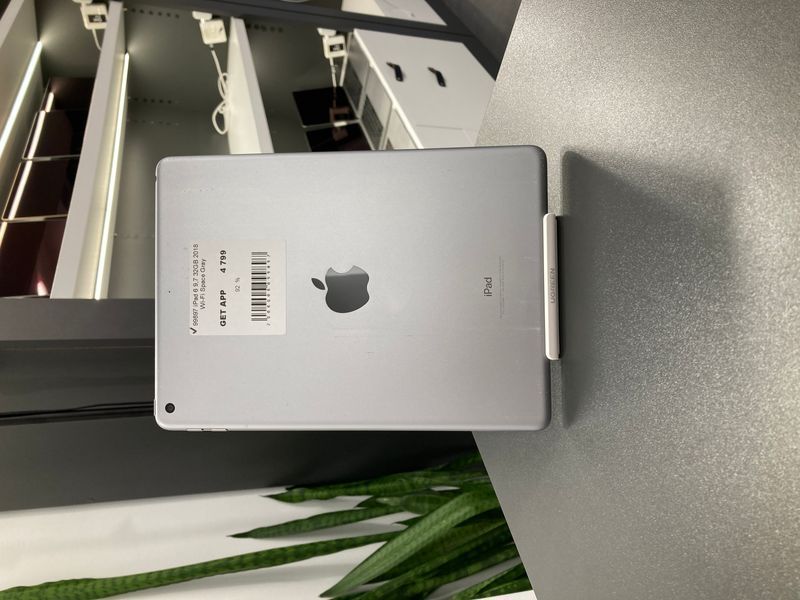 iPad 6Gen 9.7&rsquo;&rsquo;, 2018, 32GB, Wi-Fi, (А1893), АКБ 92% "Space Gray" 2000000099897 фото