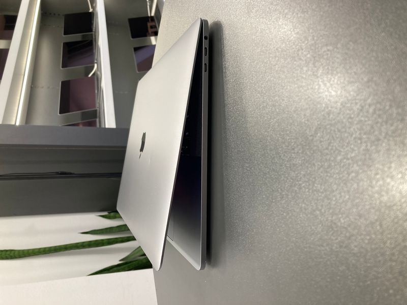 MacBook Pro 15&rsquo;&rsquo; 2016, i7 16GB / 256GB + 2GB (A1707) АКБ 85% 2000000095509 фото