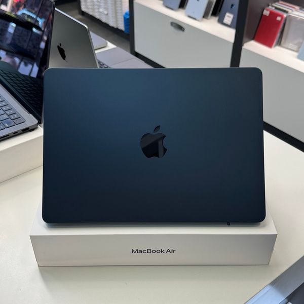 MacBook Air 13&rsquo;&rsquo; 2022, М2 8 / 256GB (A2681) АКБ 90% + BOX 2000000112718 фото