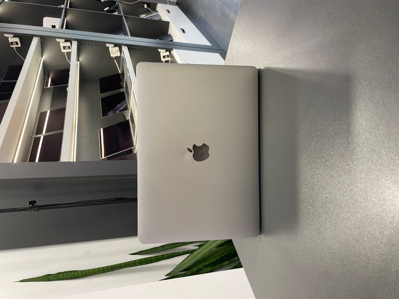MacBook Pro 13&rsquo;&rsquo; 2018, i5 8 / 256GB (A1989), АКБ 80% 2000000095615 фото