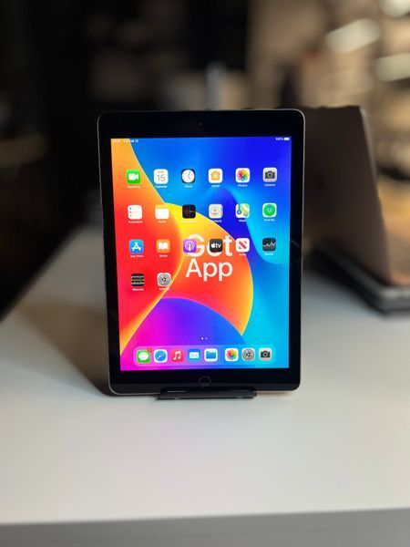 iPad 6Gen 9.7&rsquo;&rsquo;, 2018, 32GB, WI-FI, (A1954), АКБ 98% "Space Gray" 2000000093635 фото