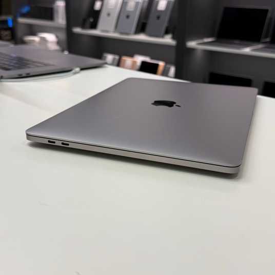 MacBook Pro 13'' 2020, M1 8 / 256GB (А2338) АКБ 100% - купить в