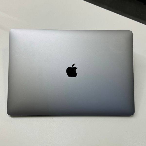 MacBook Pro 15&rsquo;&rsquo; 2018, i7 16 / 256GB + 4GB (A1990), АКБ 80% 2000000098647 фото
