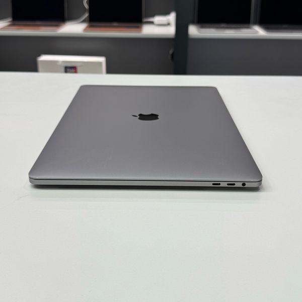 MacBook Pro 15&rsquo;&rsquo; 2018, i7 16 / 256GB + 4GB (A1990), АКБ 80% 2000000098647 фото
