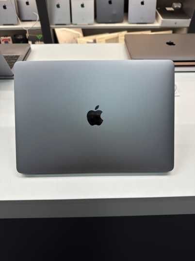 MacBook Air 13'' 2020, М1 8 / 512GB (A2337) АКБ 98% - купить в