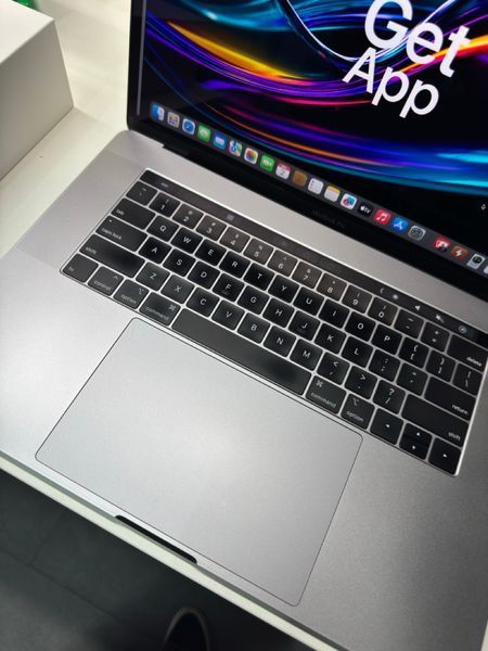 MacBook Pro 15&rsquo;&rsquo; 2018, i7 16 / 256GB + 4GB (A1990), АКБ 80% 2000000113319 фото
