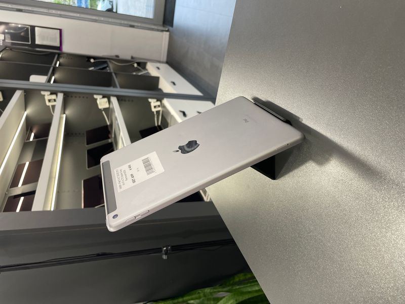 iPad 5Gen 9.7&rsquo;&rsquo;, 2017, 32GB, WI-FI + LTE, (А1822), АКБ 90% "Space Gray" Removed MDM 2000000094991 фото