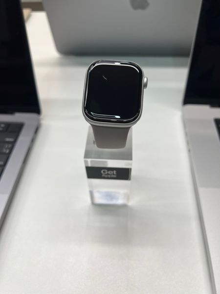 Apple Watch (10 Gen.), 42mm&rsquo;&rsquo;, 2024, GPS "Silver Aluminum Case" АКБ 90-100% 2000000079622 фото