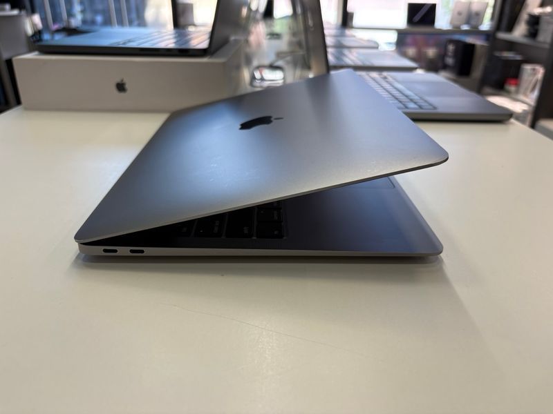 MacBook Air 13&rsquo;&rsquo; 2020, i3 8 / 128GB (A2179) АКБ 80% 2000000112213 фото