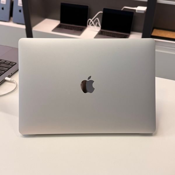 MacBook Pro 13&rsquo;&rsquo; 2020, i5 16 / 1TB (А2251) АКБ 100% 2000000105116 фото