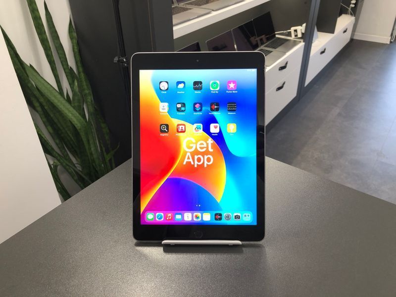 iPad 6Gen 9.7&rsquo;&rsquo;, 2018, 32GB, WI-FI, (A1954), АКБ 92% "Space Gray" 2000000102733 фото