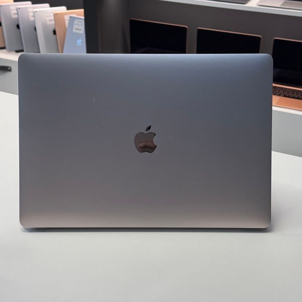 MacBook Pro 15&rsquo;&rsquo; 2018, i7 16 / 256GB + 4GB (A1990), АКБ 86% 2000000061924 фото