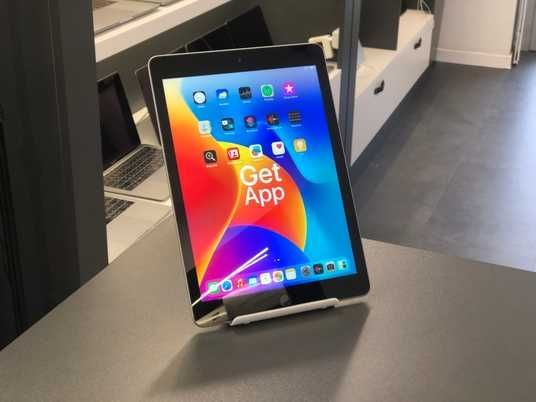 トイガン iPad iPad 6Gen 9.7'', 2018, 32GB, Wi-Fi, (А1893), АКБ 95% 