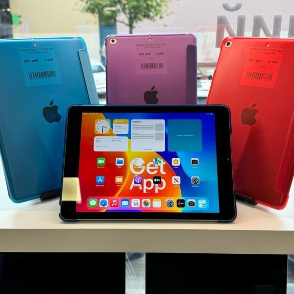 iPad 6Gen 9.7&rsquo;&rsquo;, 2018, 32GB, Wi-Fi, (А1893), АКБ 95% "Space Gray" + чохол у подарунок! 2000000102757 фото