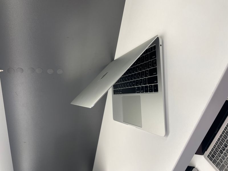 MacBook Air 13&rsquo;&rsquo; 2018, i5 8 / 256GB (A1932) АКБ 100% 2000000098524 фото