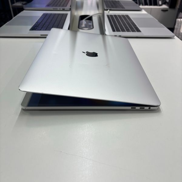 MacBook Pro 15&rsquo;&rsquo; 2019, i7 16 / 256GB + 4GB (A1990), АКБ 100% 2000000118611 фото