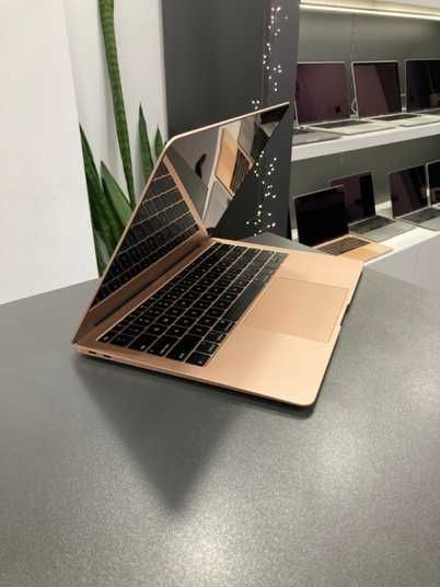MacBook Air 13'' 2019, i5 8 / 128GB (A1932) АКБ 89% - купити в