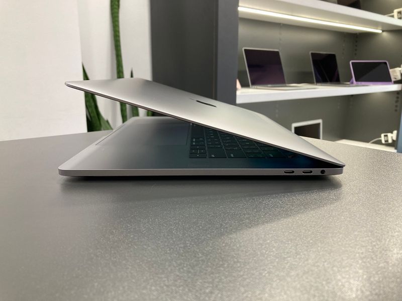 MacBook Pro 15&rsquo;&rsquo; 2019, i7 16 / 256GB + 4GB (A1990), АКБ 100% 2000000101873 фото