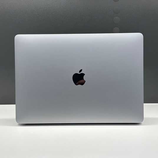 MacBook Pro 13'' 2022, M2 8 / 256GB (А2338) АКБ 95% - купити в
