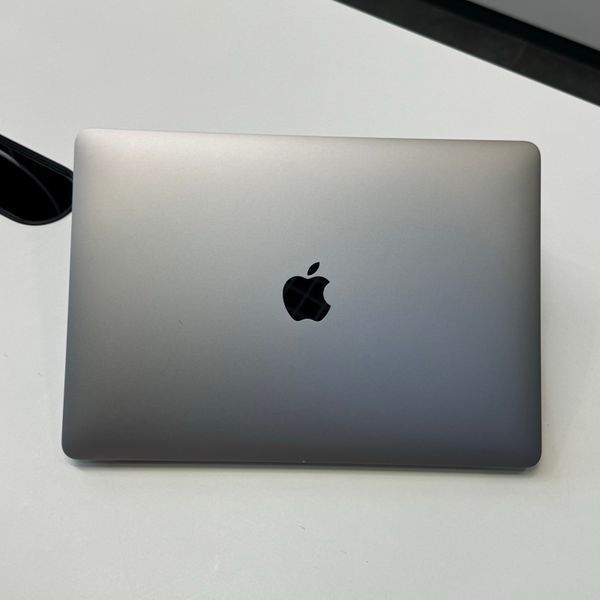 MacBook Pro 13&rsquo;&rsquo; 2019, i5 8 / 256GB (A2159), АКБ 80% 2000000098463 фото