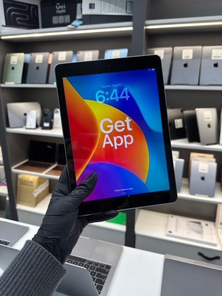 Pad 6Gen 9.7&rsquo;&rsquo;, 2018, 32GB, WI-FI, (A1954), АКБ 88% "Space Gray" 2000000103990 фото