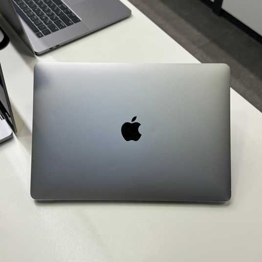 MacBook Air 13'' 2020, i3 8 / 128GB (A2179) АКБ 86% - купить в