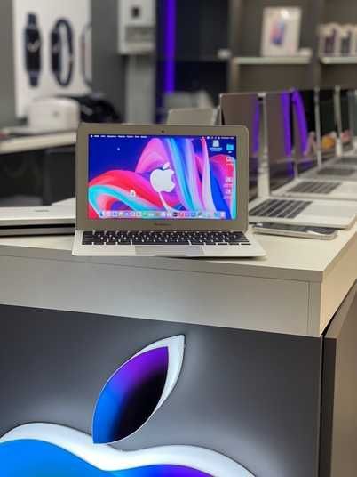 MacBook 11'' 2015, і5 4 / 128GB (A1465) АКБ 90% - купити в Україні