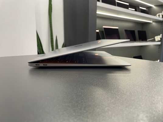 MacBook Air 13'' 2019, i5 16 / 128GB (A1932) АКБ 84% - купити в